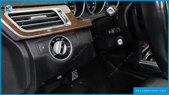MERCEDES E-CLASS E300 ELEGANCE