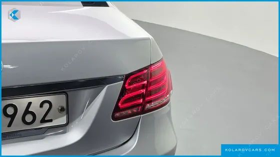MERCEDES E-CLASS E300 ELEGANCE