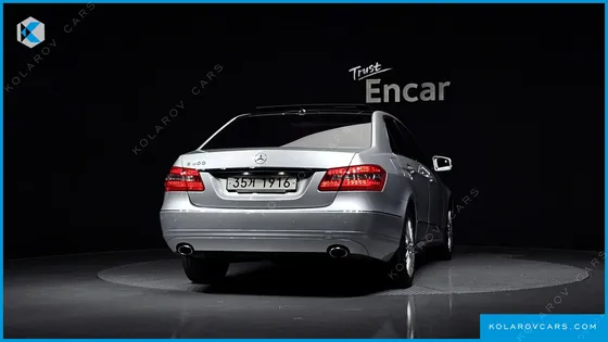 MERCEDES E-CLASS E300 ELEGANCE