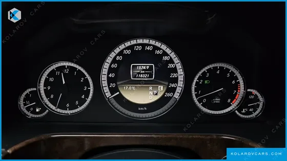 MERCEDES E-CLASS E300 ELEGANCE