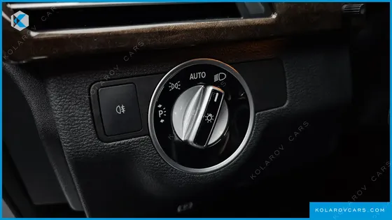 MERCEDES E-CLASS E300 ELEGANCE