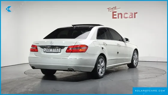 MERCEDES E-CLASS E300 ELEGANCE
