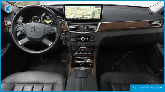 MERCEDES E-CLASS E300 ELEGANCE