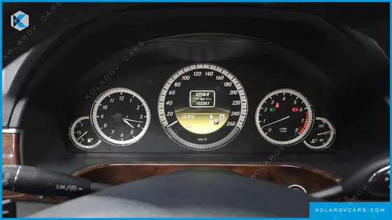 MERCEDES E-CLASS E300 ELEGANCE