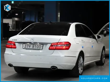 MERCEDES E-CLASS E300 ELEGANCE
