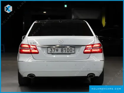 MERCEDES E-CLASS E300 ELEGANCE