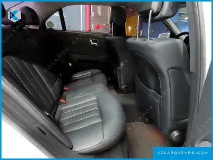 MERCEDES E-CLASS E300 ELEGANCE