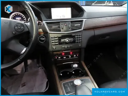 MERCEDES E-CLASS E300 ELEGANCE