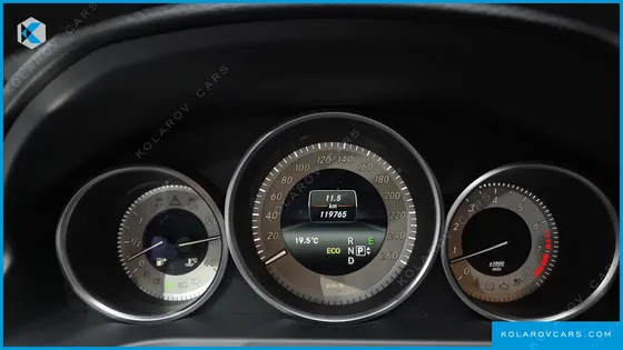 MERCEDES E-CLASS E200 COUPE