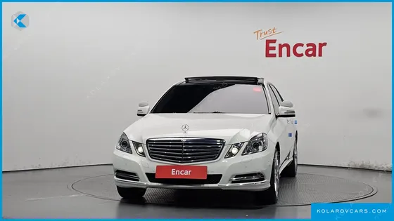 MERCEDES E-CLASS E300 ELEGANCE
