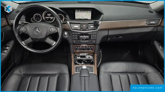 MERCEDES E-CLASS E300 ELEGANCE
