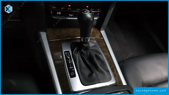 MERCEDES E-CLASS E200 CGI