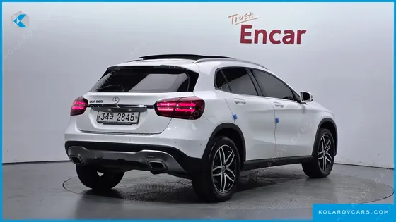 MERCEDES GLA-CLASS GLA220 PREMIUM