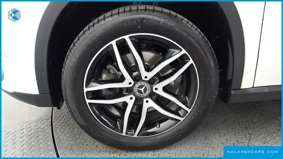 MERCEDES GLA-CLASS GLA220 PREMIUM