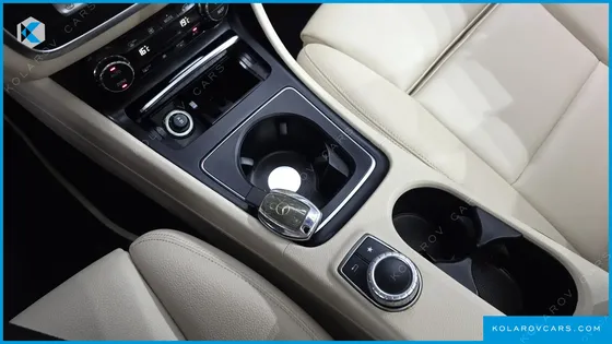 MERCEDES GLA-CLASS GLA220 PREMIUM