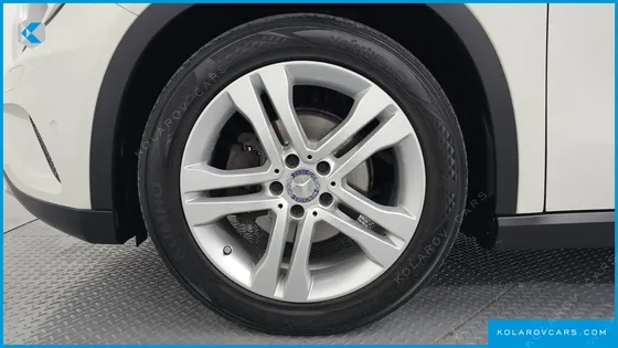 MERCEDES GLA-CLASS GLA200 D 4MATIC