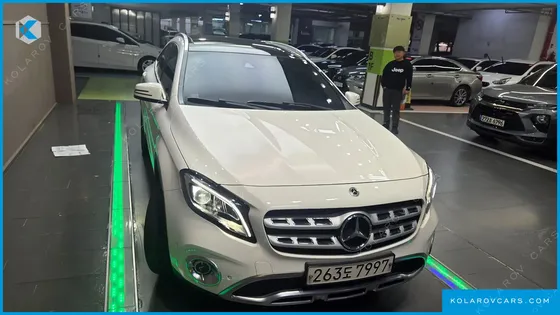MERCEDES GLA-CLASS GLA220 PREMIUM
