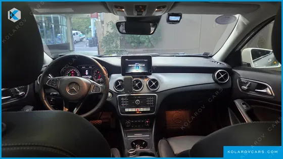 MERCEDES GLA-CLASS GLA220 PREMIUM