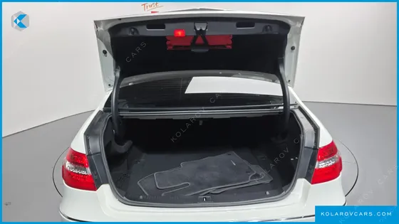 MERCEDES E-CLASS E220 CDI AVANTGARDE