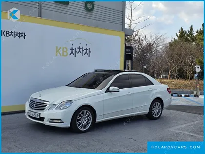 MERCEDES E-CLASS E300 ELEGANCE