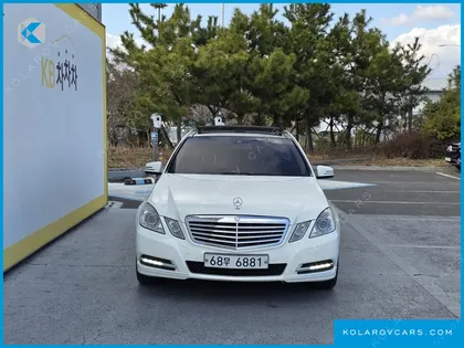 MERCEDES E-CLASS E300 ELEGANCE