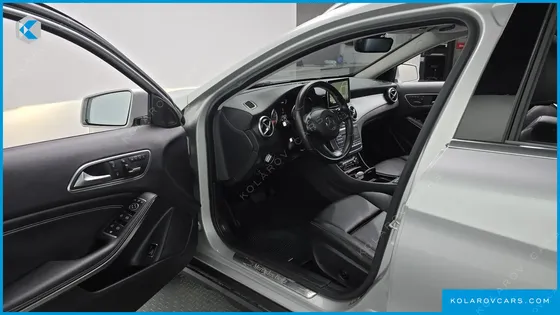 MERCEDES GLA-CLASS GLA200 D 4MATIC