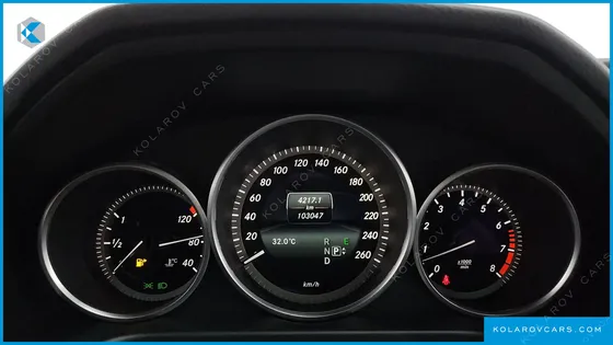 MERCEDES E-CLASS E300 ELEGANCE