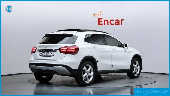MERCEDES GLA-CLASS GLA220