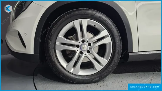 MERCEDES GLA-CLASS GLA200 D 4MATIC