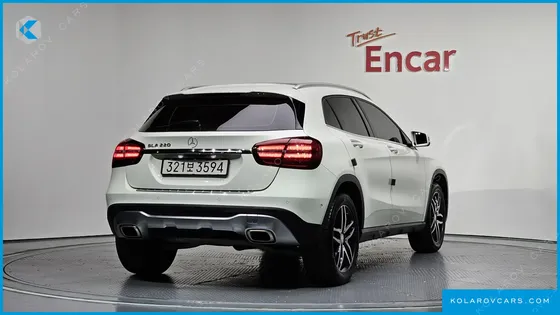 MERCEDES GLA-CLASS GLA220 PREMIUM