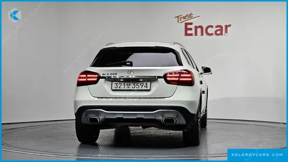 MERCEDES GLA-CLASS GLA220 PREMIUM