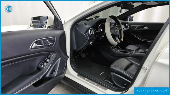 MERCEDES GLA-CLASS GLA220 PREMIUM