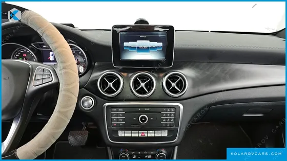 MERCEDES GLA-CLASS GLA220 PREMIUM