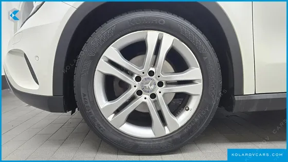 MERCEDES GLA-CLASS GLA200 D 4MATIC