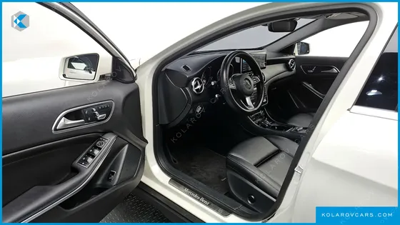 MERCEDES GLA-CLASS GLA220