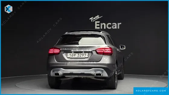 MERCEDES GLA-CLASS GLA220 PREMIUM
