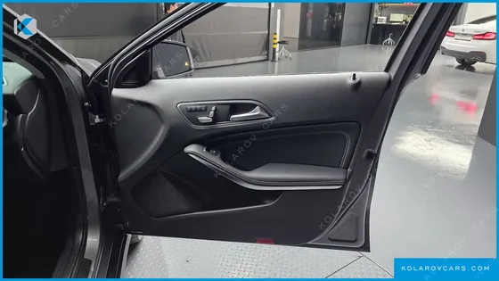 MERCEDES GLA-CLASS GLA220 PREMIUM