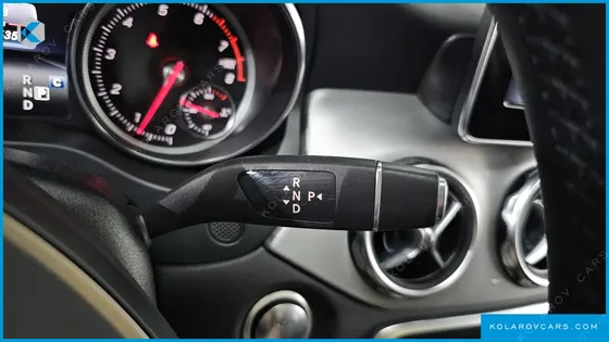 MERCEDES GLA-CLASS GLA220 PREMIUM