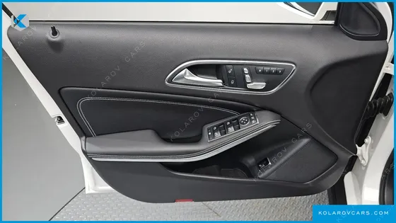 MERCEDES GLA-CLASS GLA220 PREMIUM