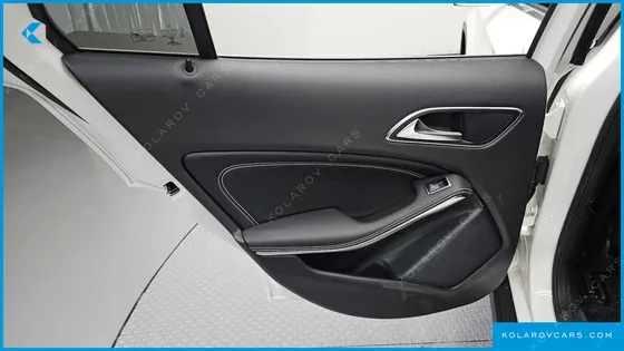 MERCEDES GLA-CLASS GLA220 PREMIUM