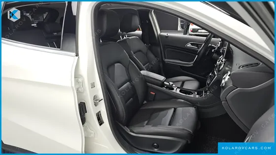 MERCEDES GLA-CLASS GLA220 PREMIUM