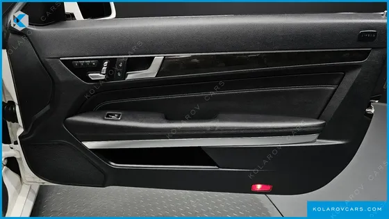 MERCEDES E-CLASS E200 CABRIOLET
