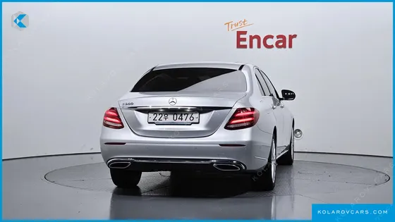 MERCEDES E-CLASS E220D EXCLUSIVE