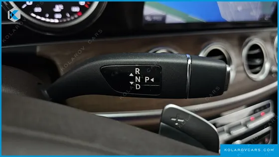 MERCEDES E-CLASS E220D EXCLUSIVE