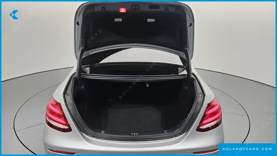 MERCEDES E-CLASS E220D EXCLUSIVE