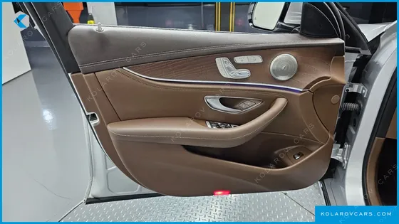 MERCEDES E-CLASS E220D EXCLUSIVE