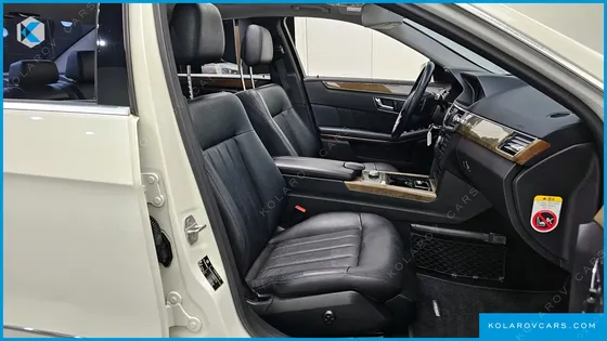 MERCEDES E-CLASS E300 ELEGANCE