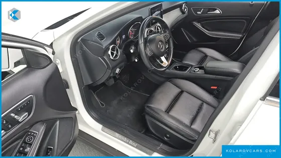 MERCEDES GLA-CLASS GLA220 PREMIUM