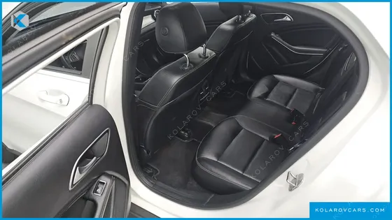 MERCEDES GLA-CLASS GLA220 PREMIUM