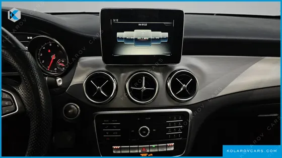 MERCEDES GLA-CLASS GLA220 PREMIUM